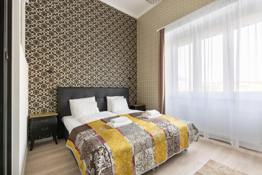 Swan In The Buda Castle Area 2br/balcony Apartment Budapest