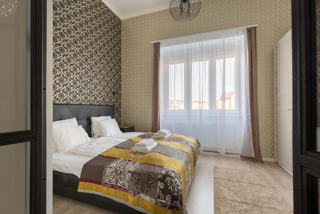 Apartment Swan In The Buda Castle Area 2br/balcony *