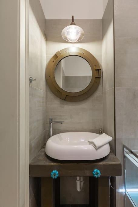 Swan In The Buda Castle Area 2br/balcony Budapest